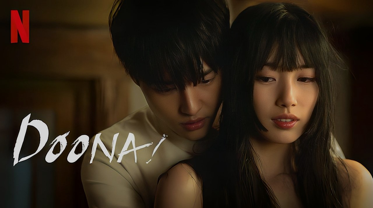 เมื่อไอดอลสาวขวัญใจมหาชนกลายมาเป็นเพื่อนบ้าน: รีวิว ‘ดูนา ไอดอลสาวข้างบ้าน’ ที่สะท้อนชีวิตหลังจอ